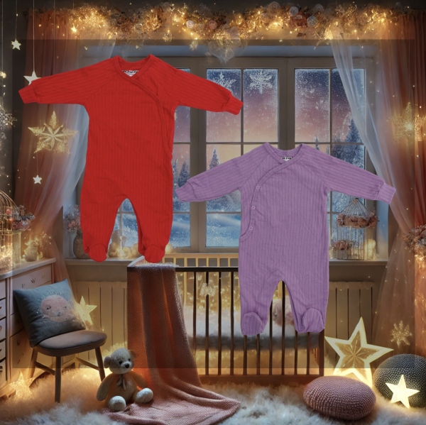 Winterstrampler in rot und lila
